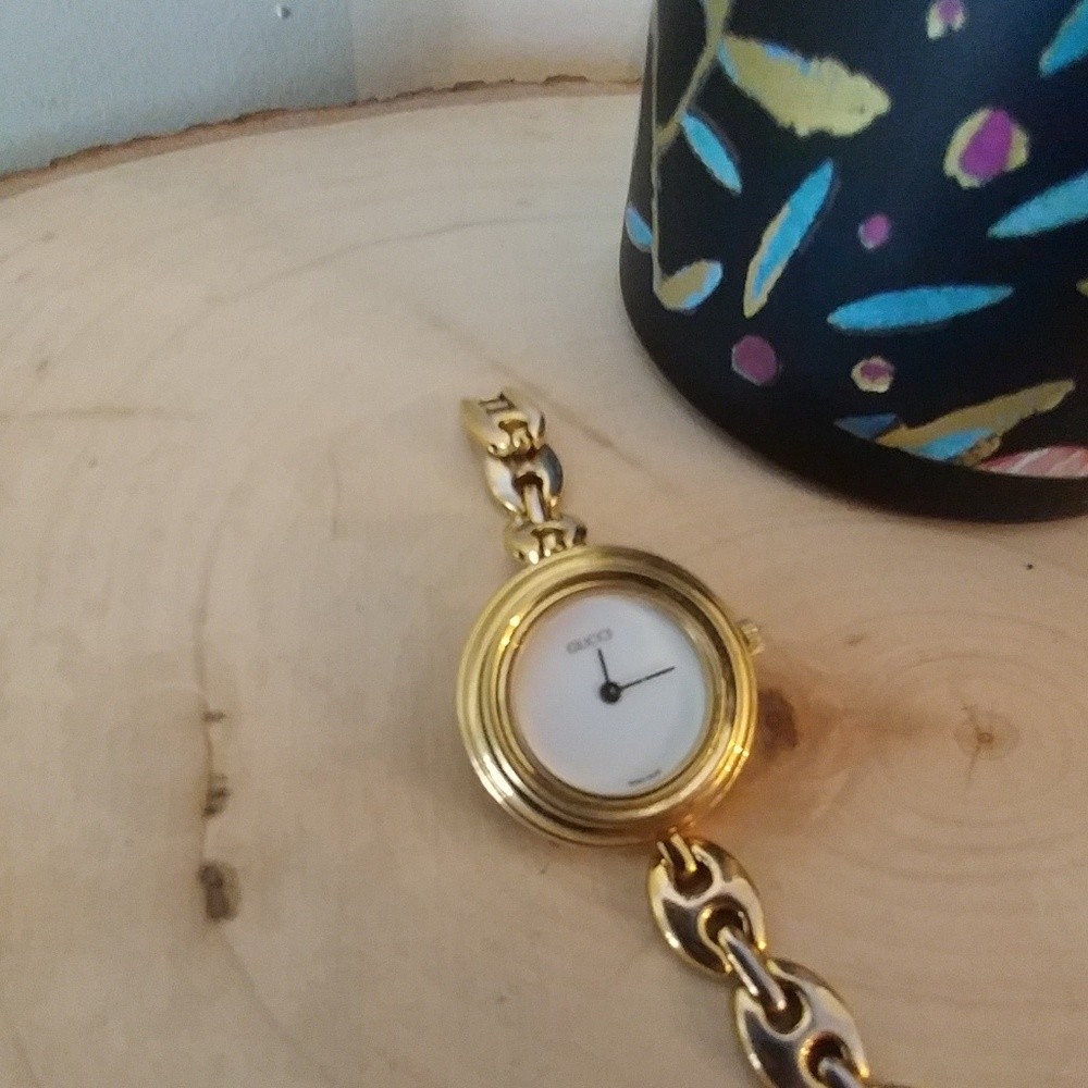 Gucci wrist watch